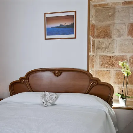 Pensjonat Lazzarella 3*